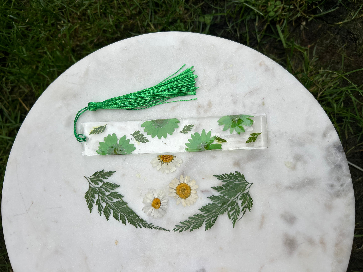 Green Daisy & Fern Bookmark