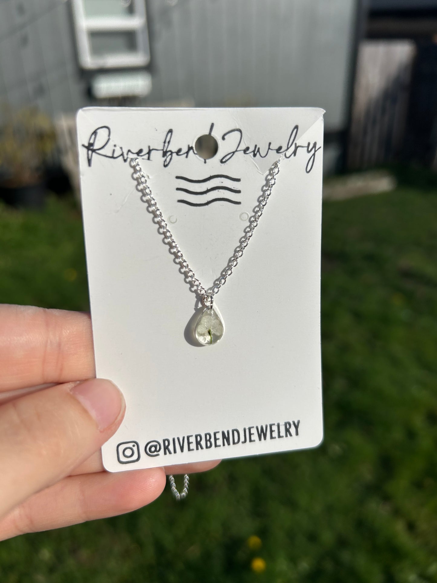 Queen Annes Lace flower necklace