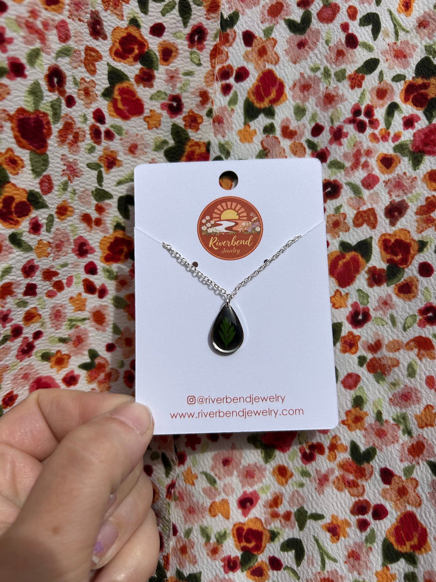 Handcrafted Botanical Resin Necklace with Real Pressed Flowers