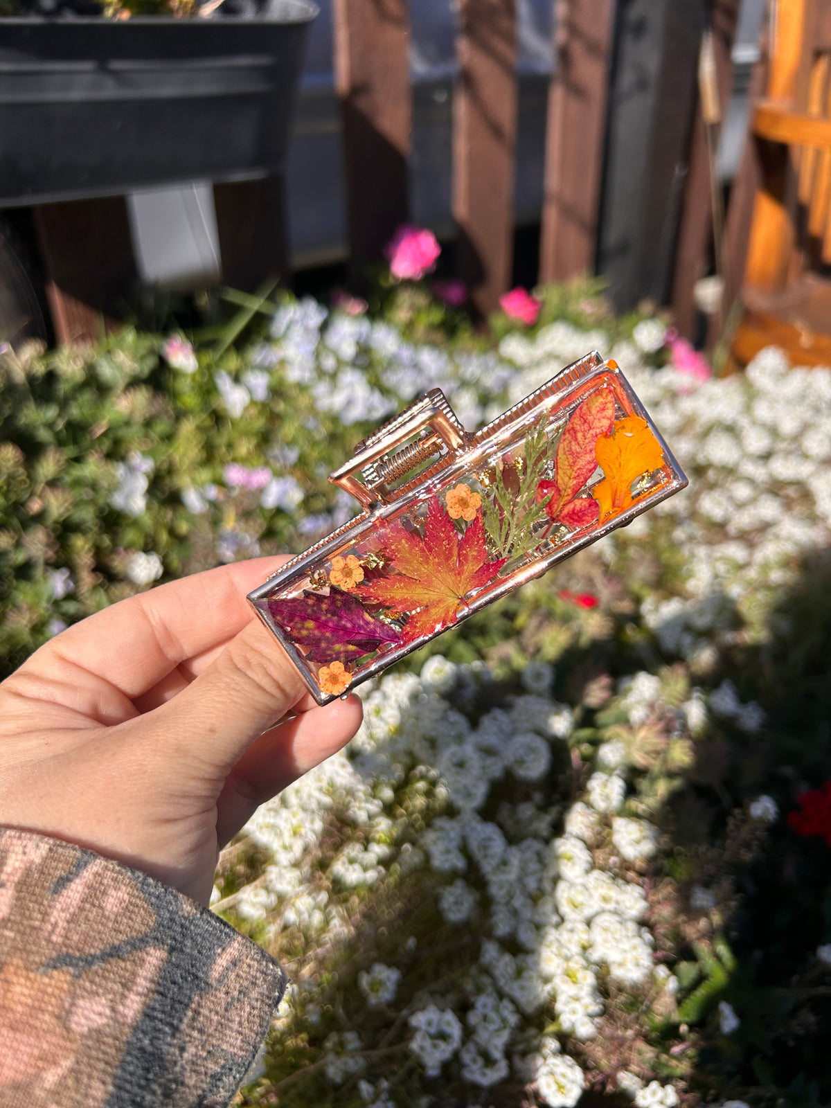 Pressed Flower Metal Claw Clip