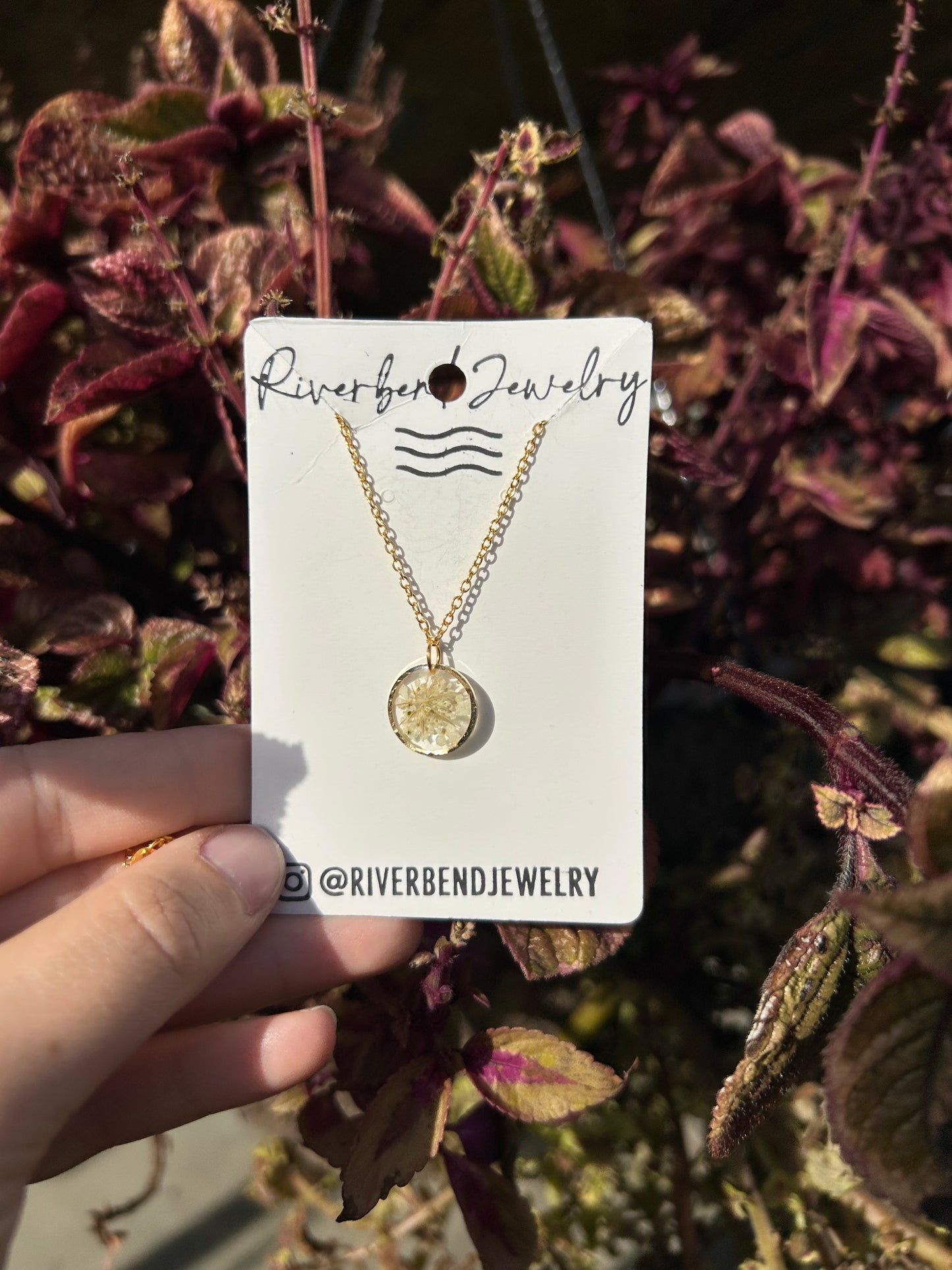 Queen Annes Lace Circle Necklace