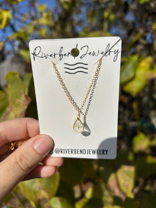 Queen Annes Lace flower necklace